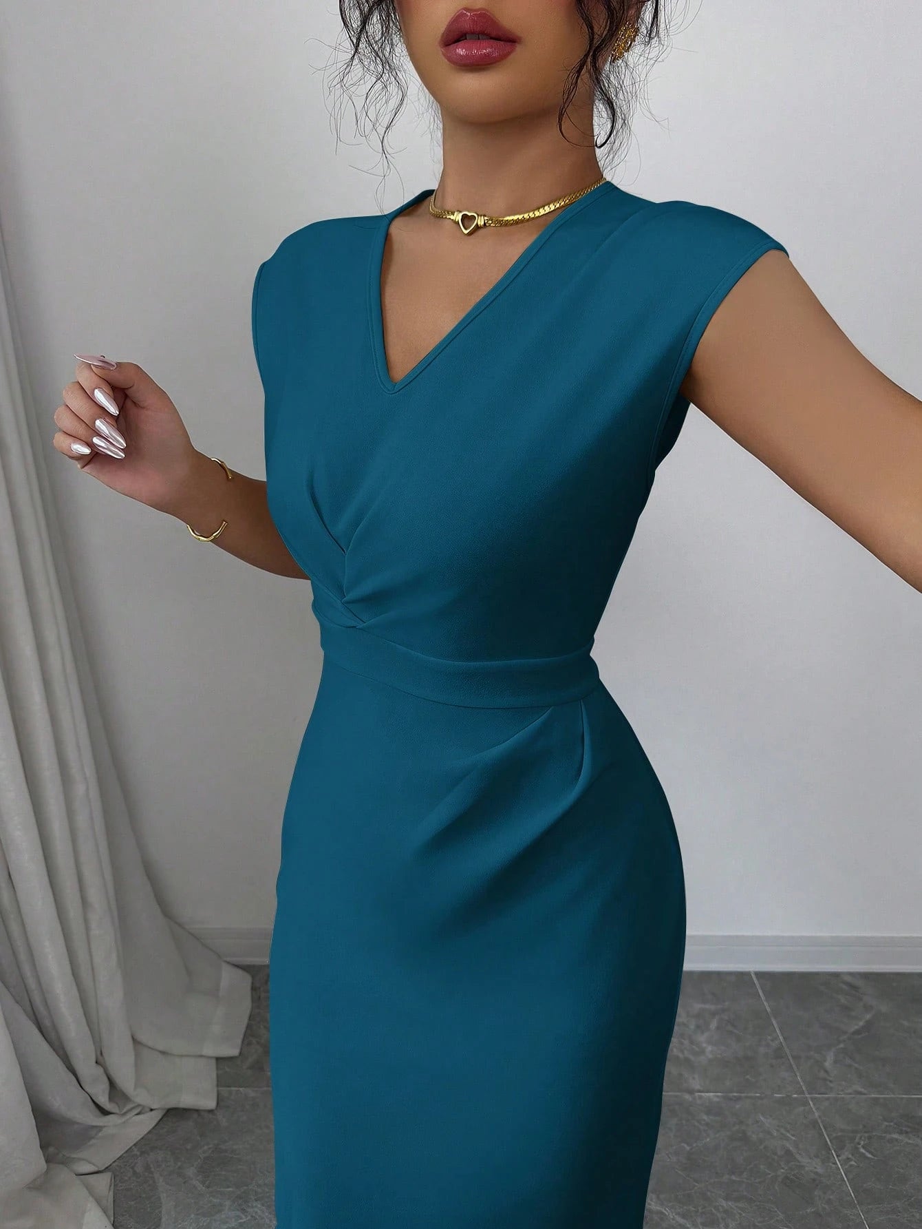 Abito Midi Scollo a V