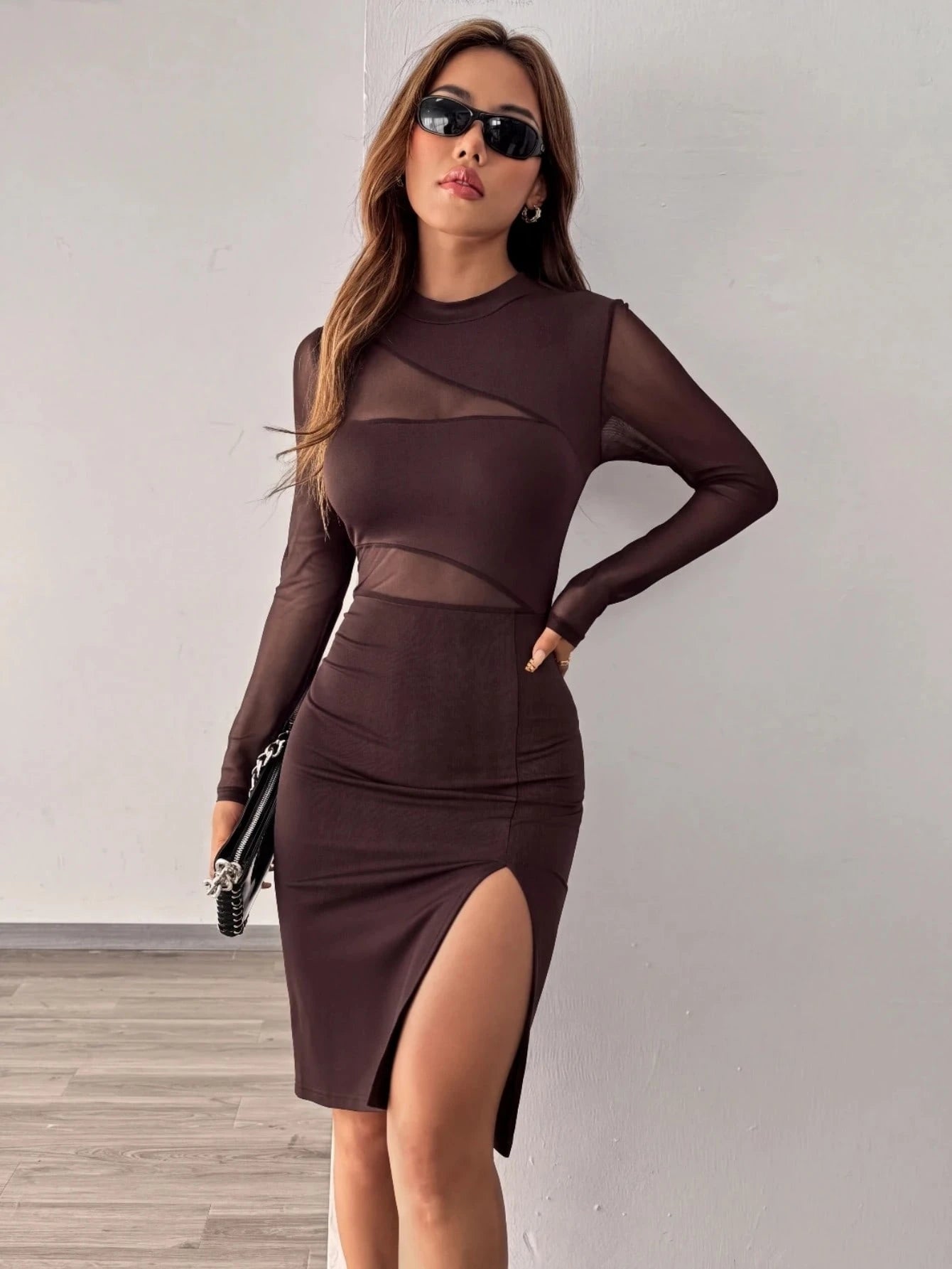 Abito midi trasparenze con spacco