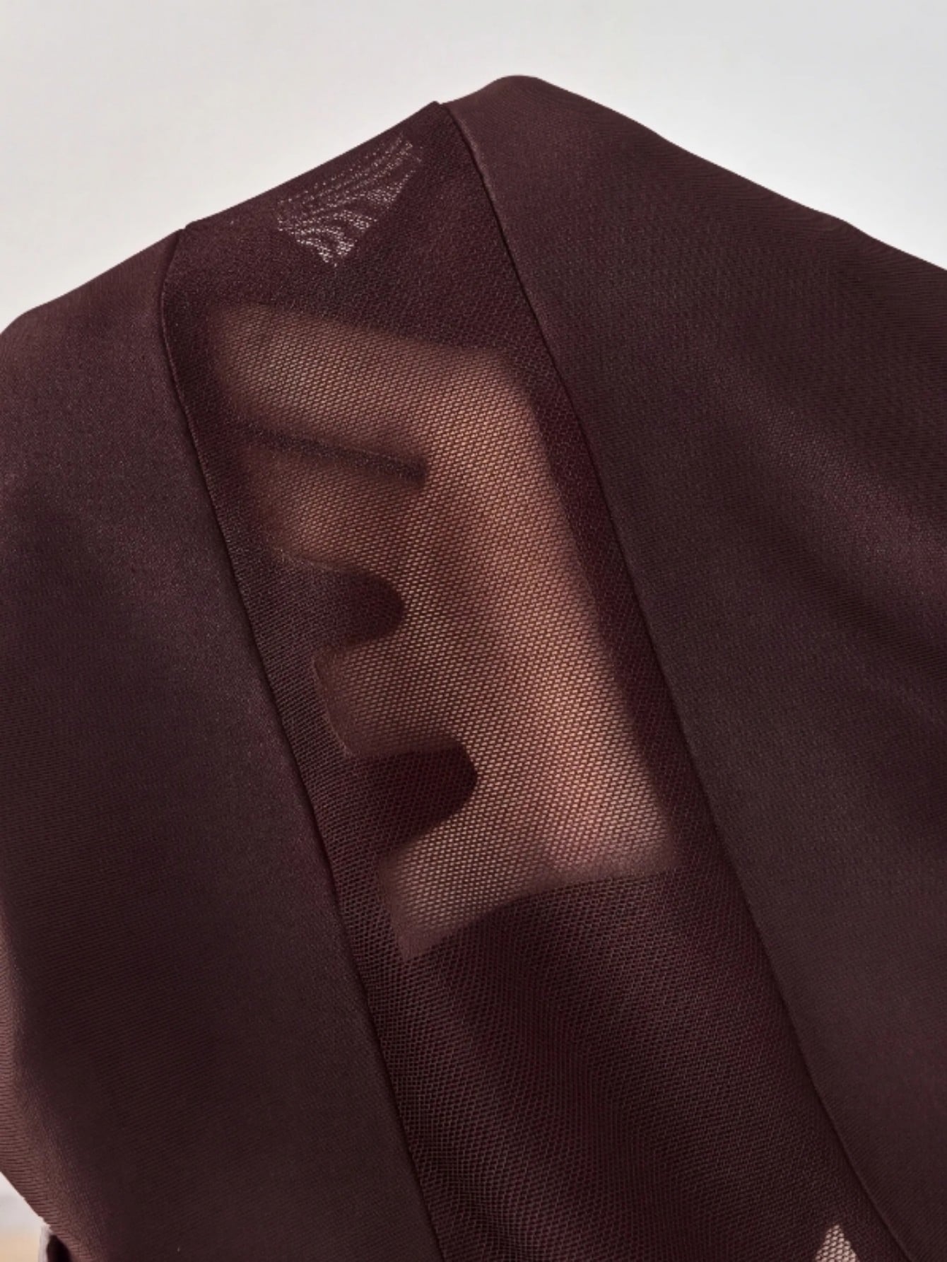 Abito midi trasparenze con spacco